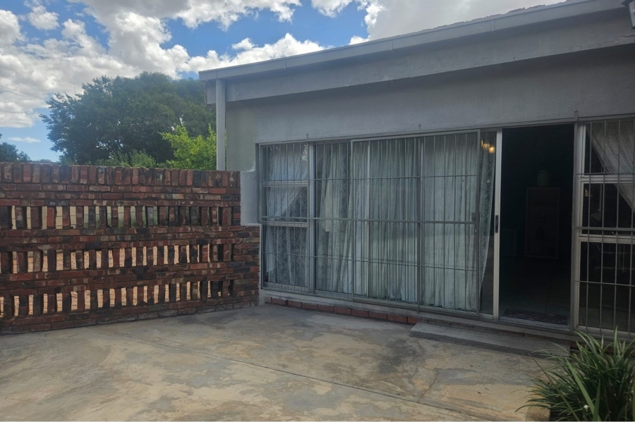 3 Bedroom Property for Sale in Monument Heights Northern Cape